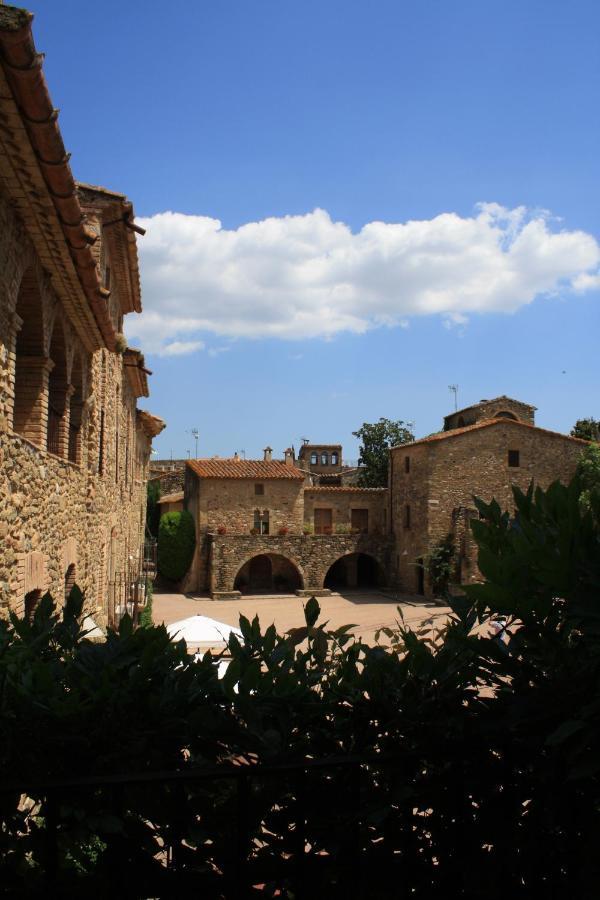 El Palauet De Monells - Adults Only Hotel Bagian luar foto