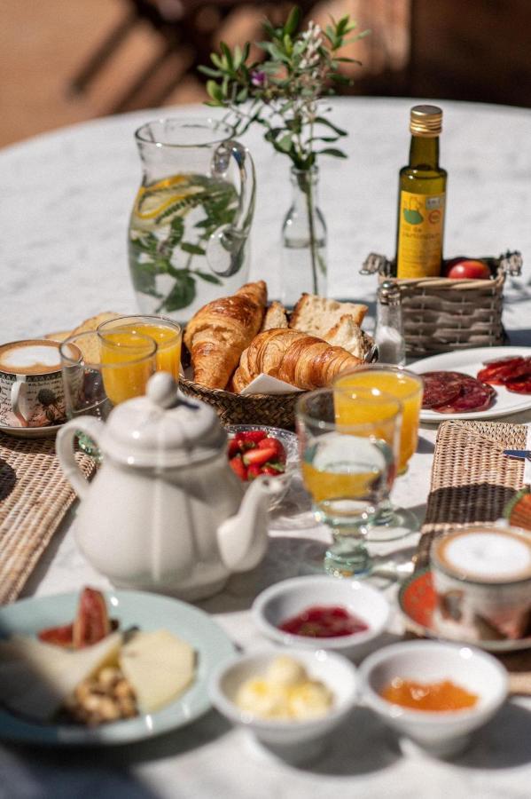 El Palauet De Monells - Adults Only Hotel Bagian luar foto